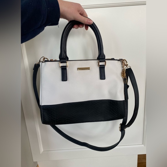 5/$50 🌷🌼🌿 CALL IT SPRING Large Crossbody Purse - Picture 5 of 15